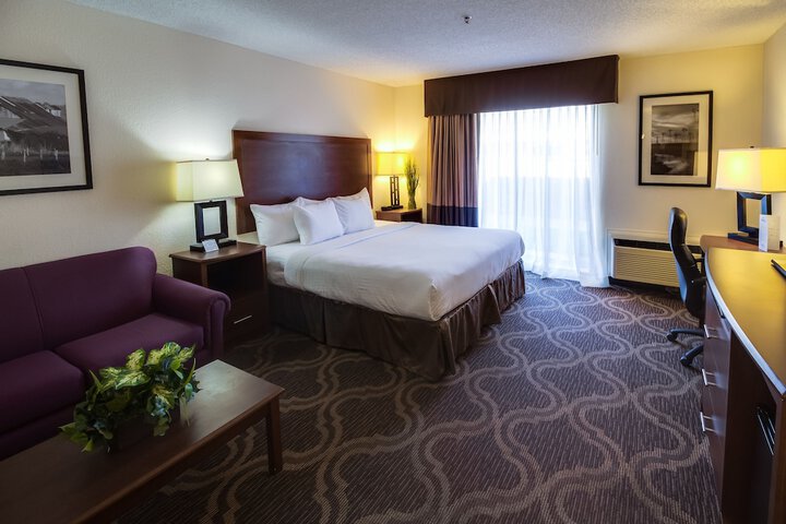 Room 15 of 37