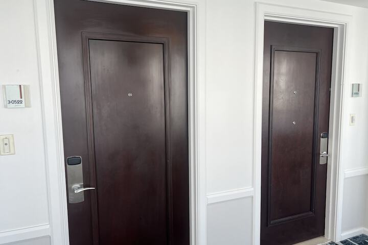 Hotel 2 of 77
