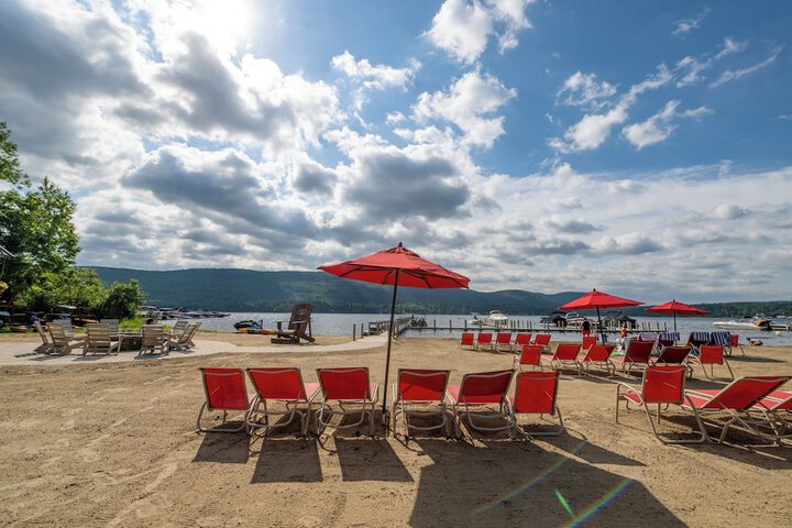 Scottys Lakeside Resort