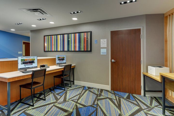 Holiday Inn Express & Suites Troy by IHG
