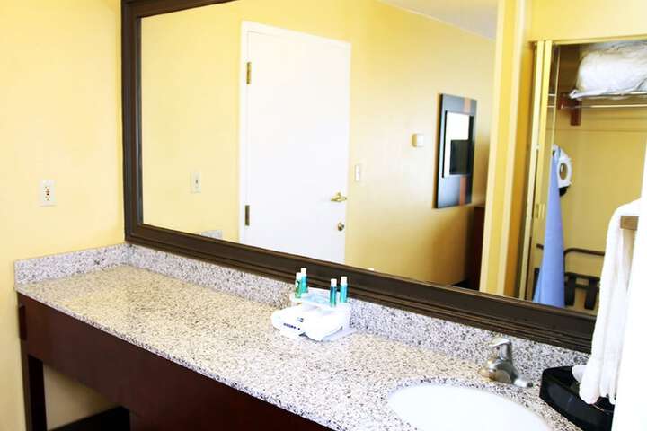 Room 20 of 48