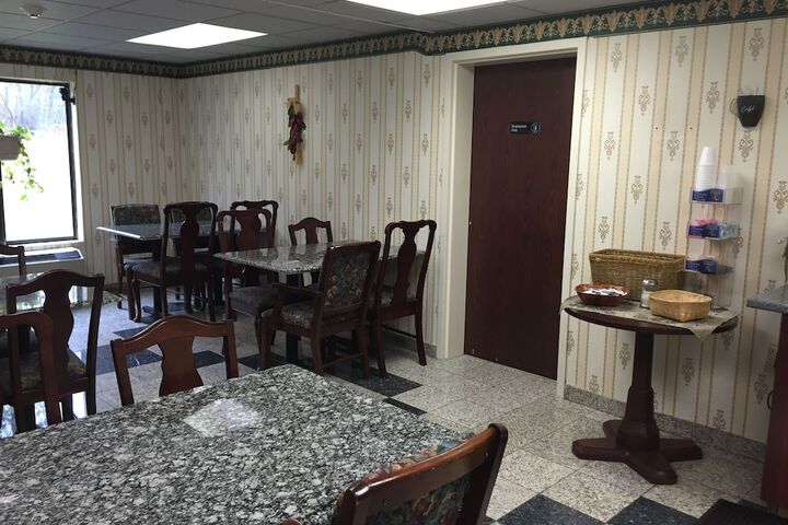 Aderi Hotel Niantic