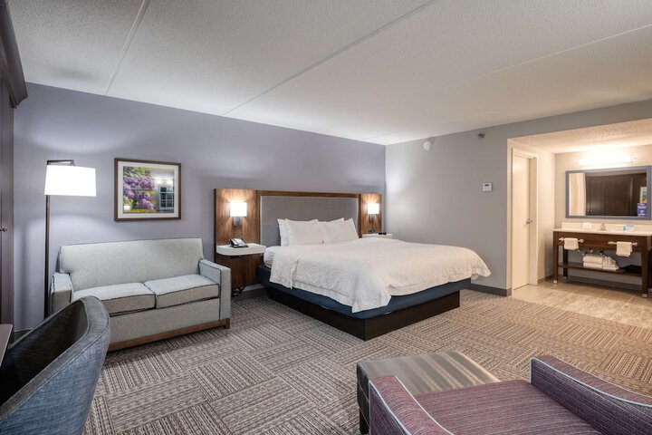 Room 13 of 20