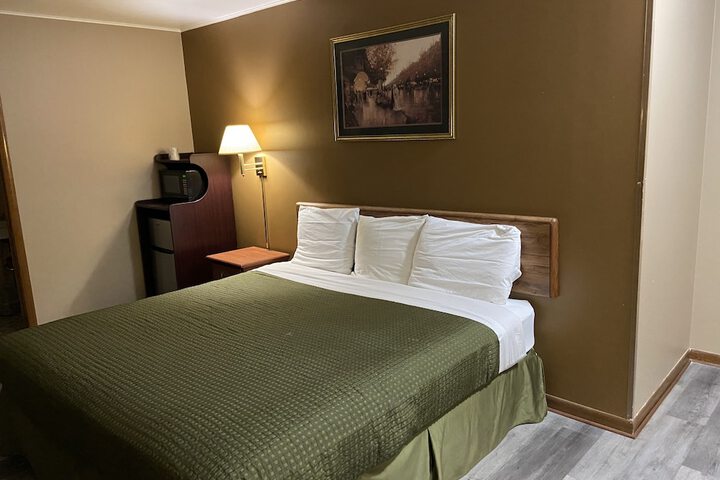 Room 40 of 61