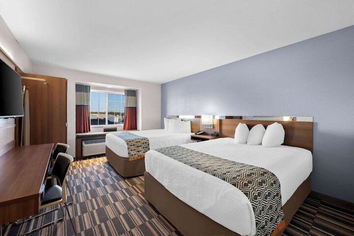 Microtel Inn & Suites by Wyndham Sweetwater