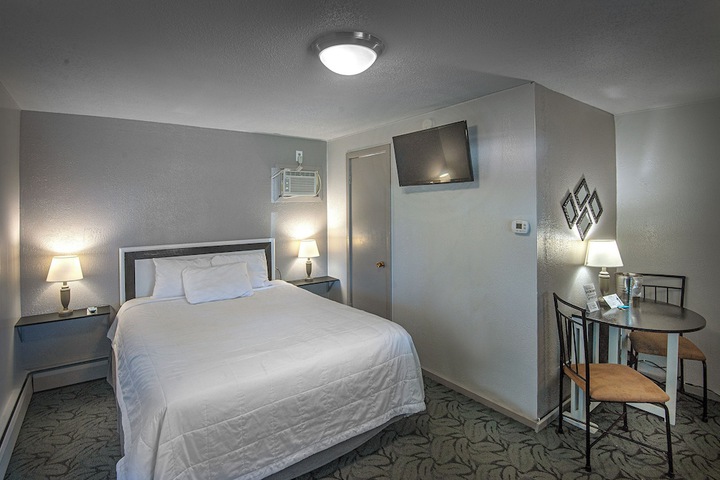 Spirit Lake Resort Motel