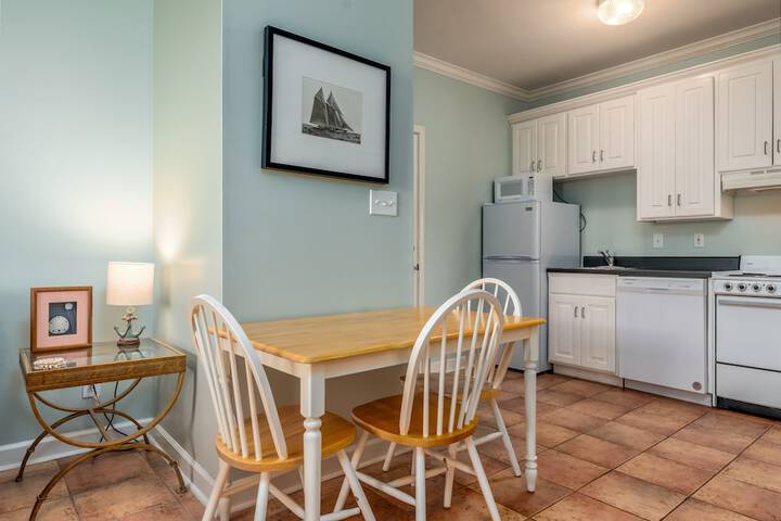 Dauphin Luv B - Beach Club #201-b 2 Bedroom Condo