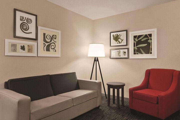 Room 14 of 29