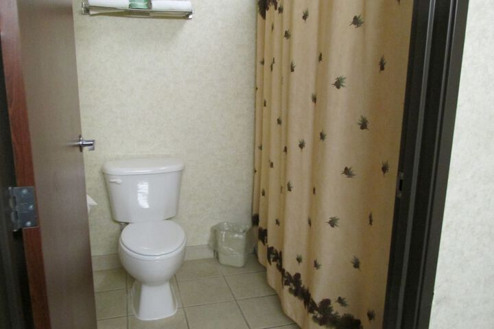 Kelly Inn & Suites Mitchell South Dakota