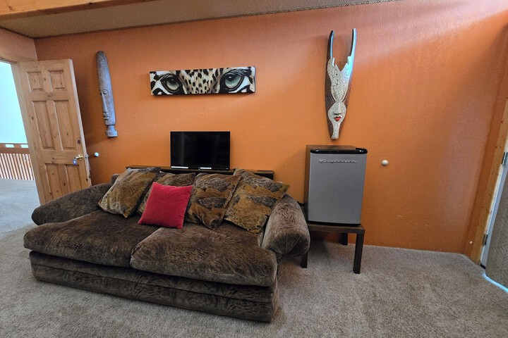 Buffalo Peaks B & B