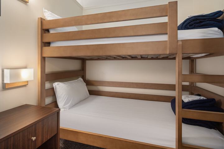Room 52 of 78