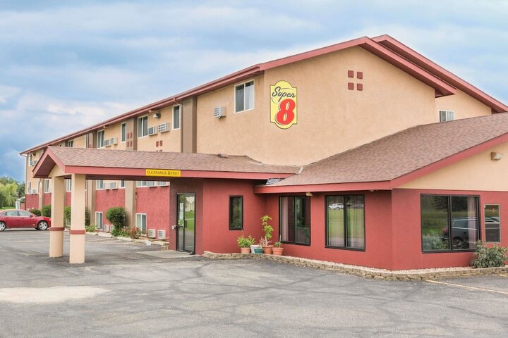 Hotel 2 of 15