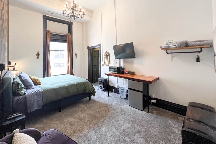 Room 38 of 120