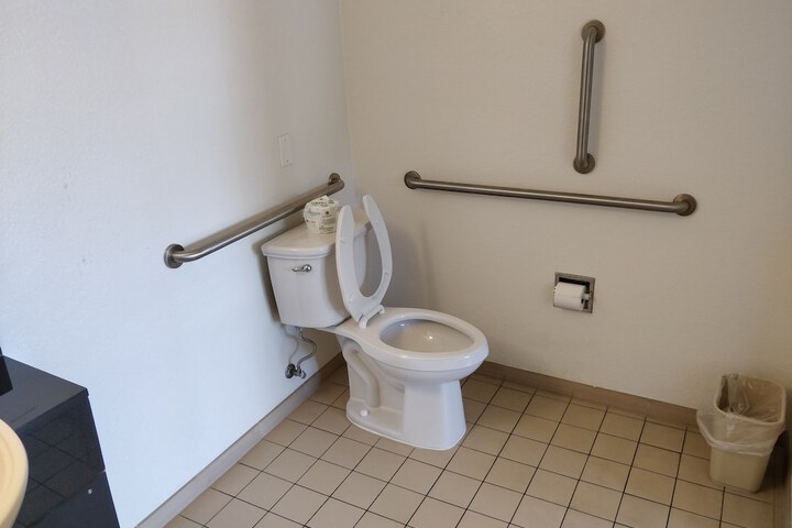 Room 20 of 38
