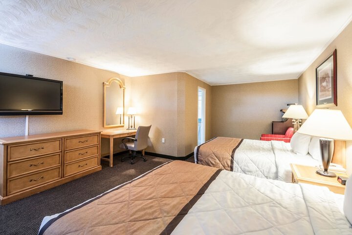 Room 33 of 44