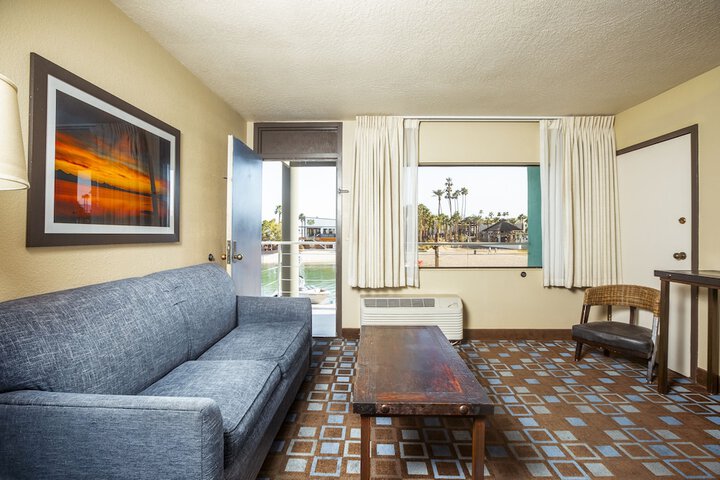 Room 20 of 73
