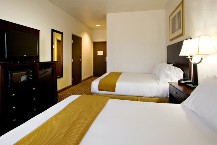 Holiday Inn Express & Suites Childress by IHG