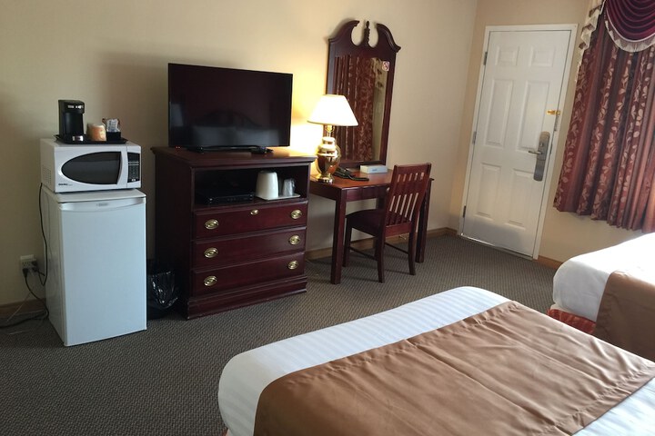 Room 18 of 34
