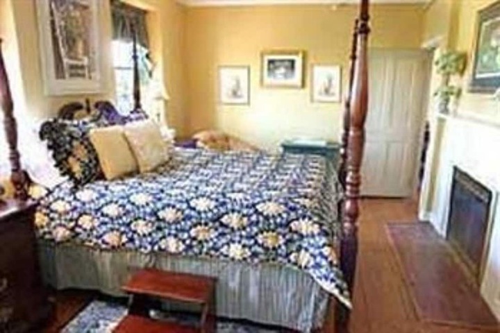 Room 45 of 74