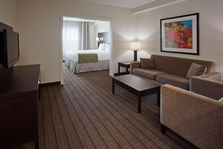 Holiday Inn Express & Suites New Liskeard by IHG