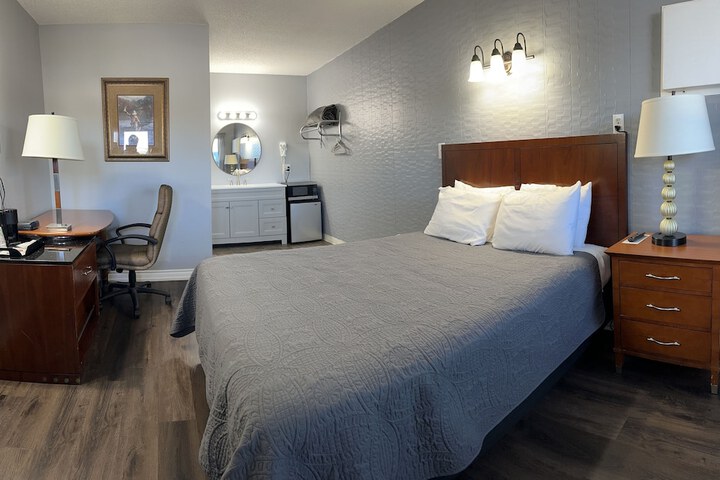 Room 18 of 61