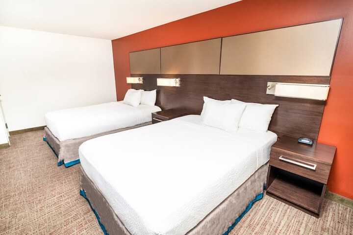 Room 11 of 29