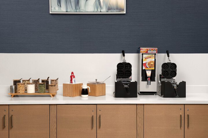Breakfast/Coffee Service 49 of 62