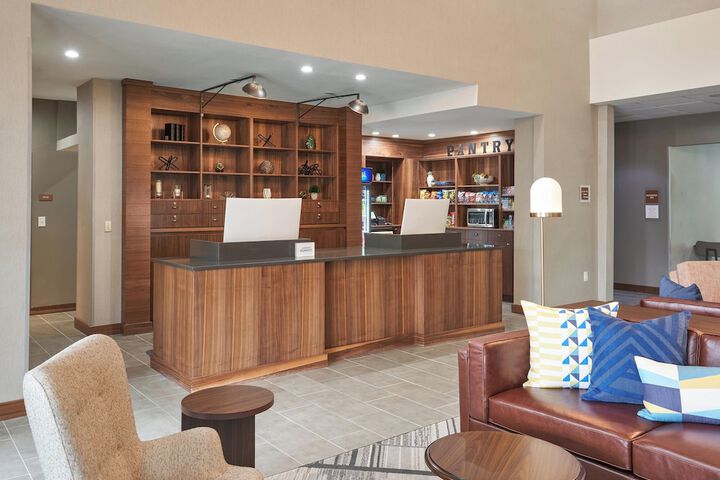 Hotel Interior 6 of 28