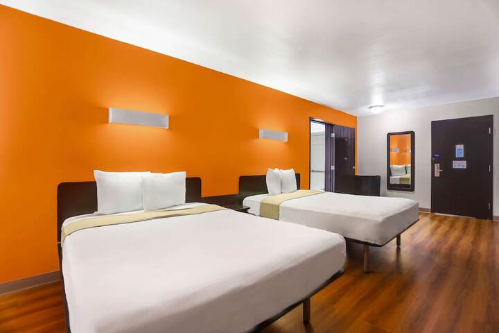 Room 20 of 46