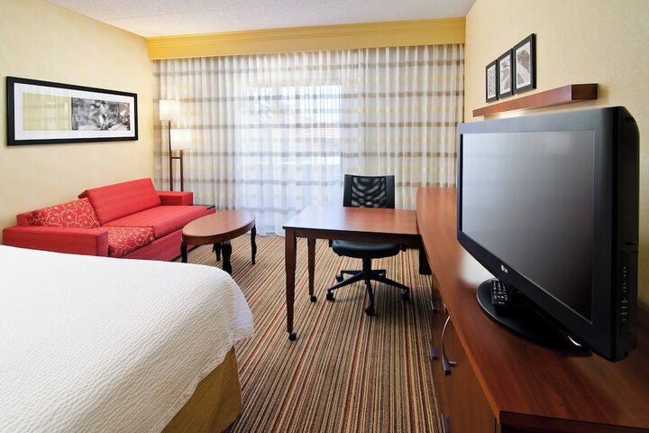 Room 18 of 30