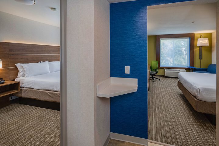 Holiday Inn Express and Suites Modesto by IHG