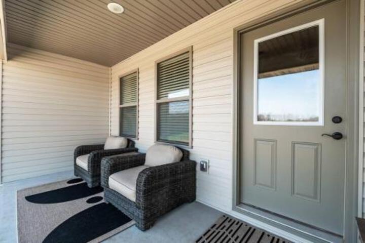 NEW Beautiful and Spacious Home