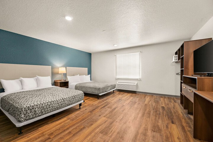Room 25 of 26