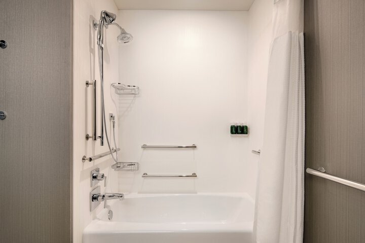 Room 44 of 58