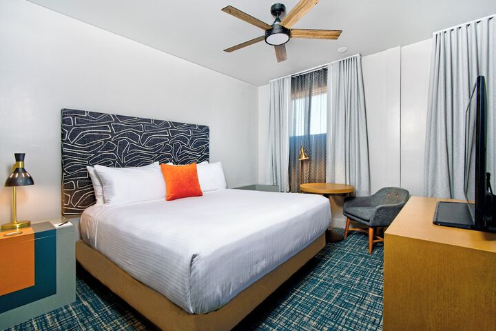Room 9 of 24