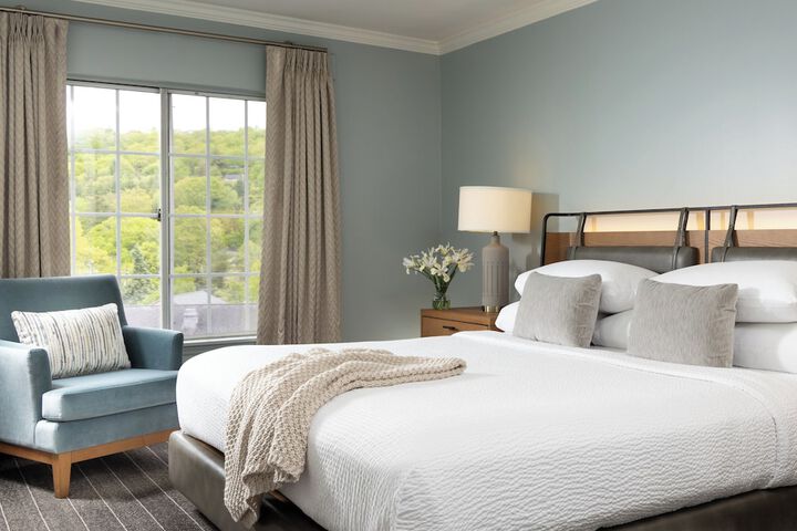 Meadowbrook Inn