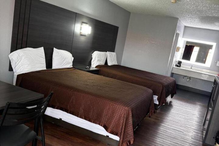 Lone Star Inn
