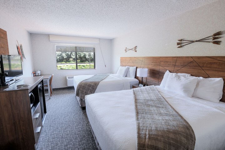 Red Sands Hotel