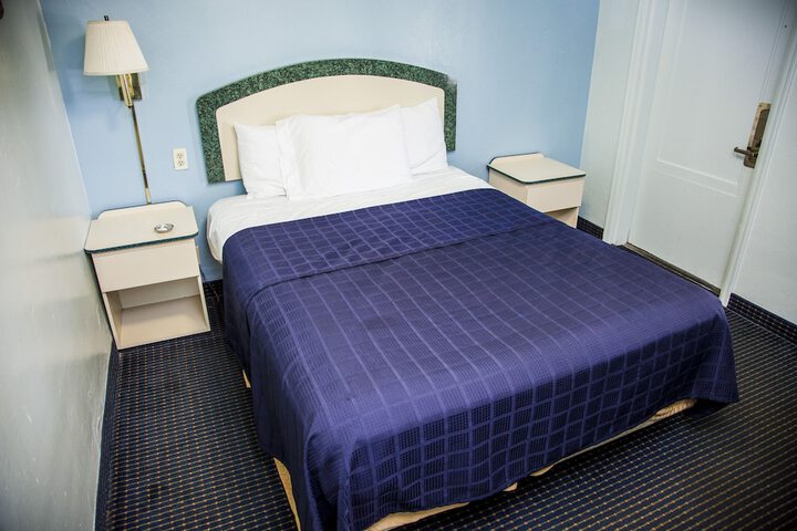 Room 20 of 27
