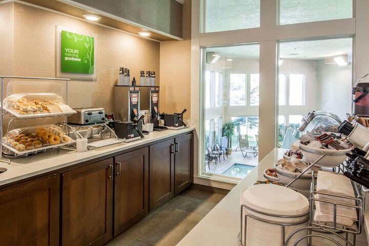 Breakfast/Coffee Service 38 of 48