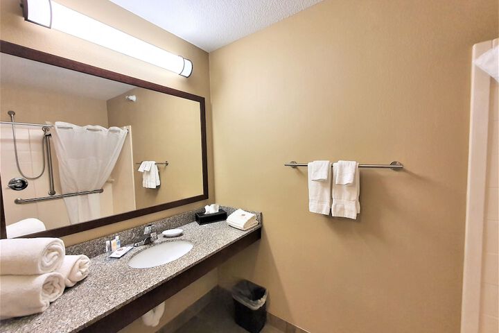 AmeriVu Inn and Suites - Chisago City