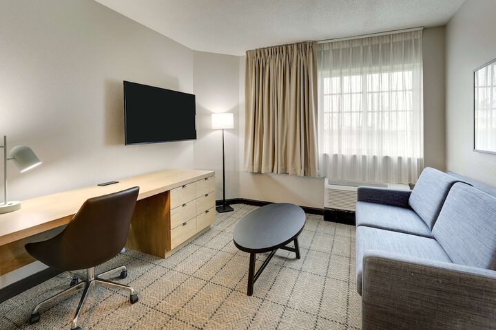 Room 21 of 49