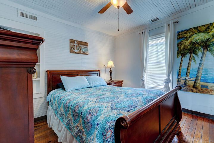 Riverside Inn and Cottages
