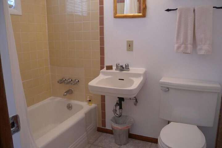 Room 119 of 141