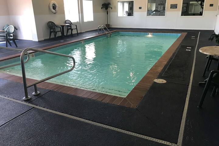 Pool 2 of 51