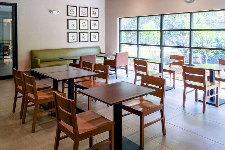 Country Inn & Suites by Radisson Smithfield-Selma, NC