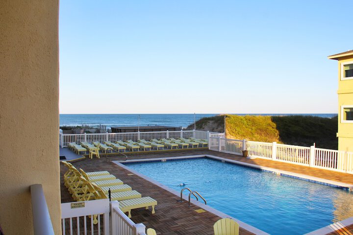 Surf Side Hotel