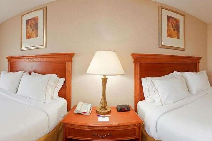 Holiday Inn Express Hotel & Suites Detroit - Utica by IHG