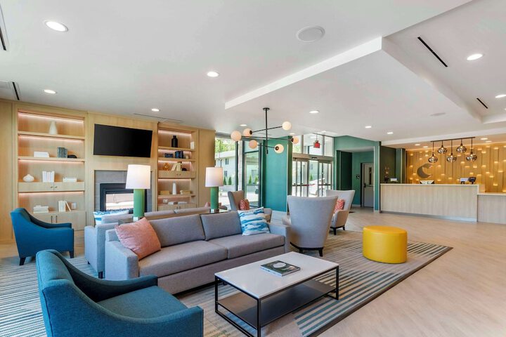 Hotel Interior 19 of 101