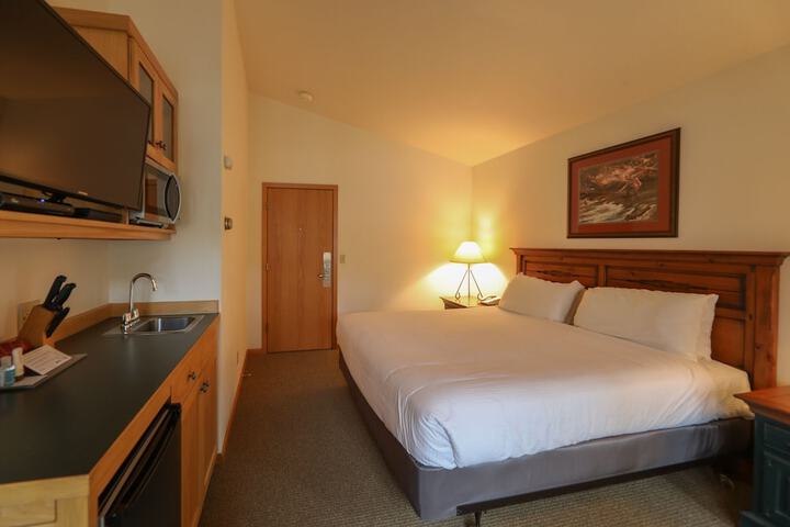 Room 41 of 184